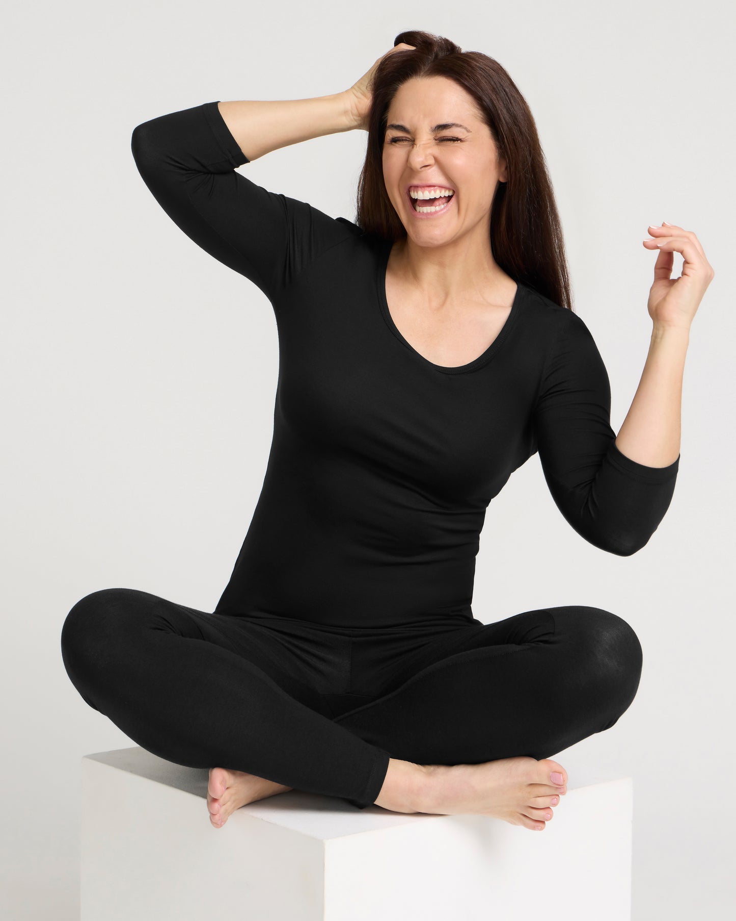 3/4 Sleeve Scoop - Black